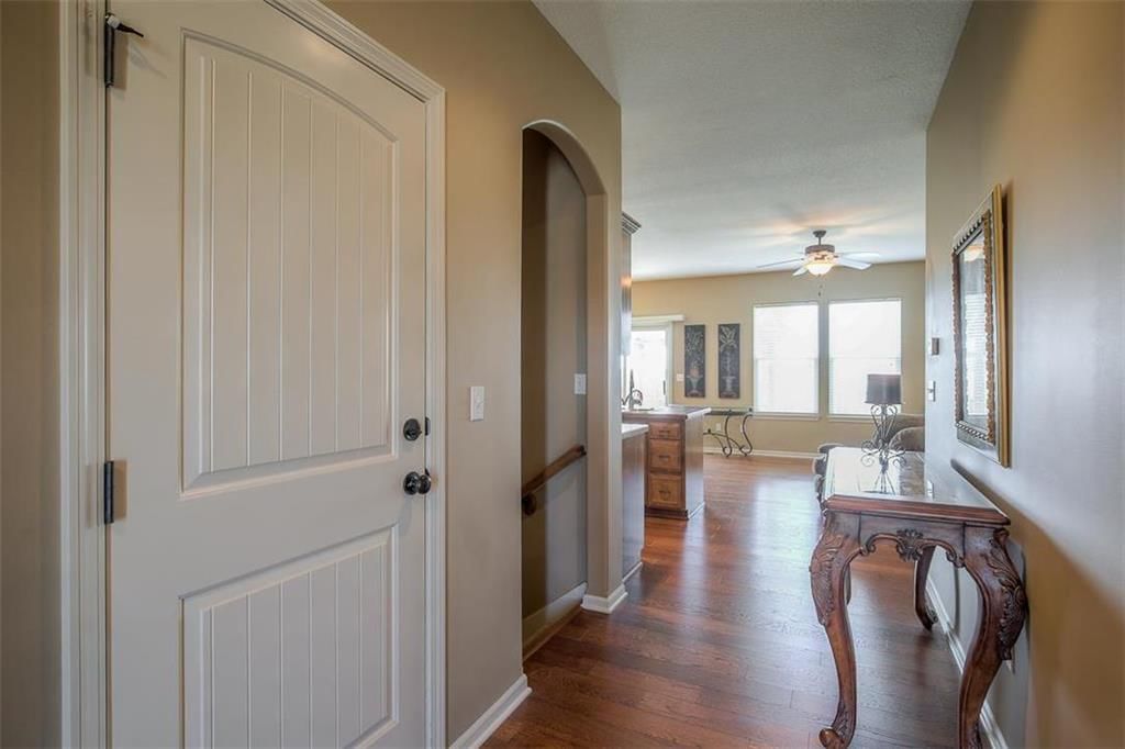 140 N Pear Street — photo 16