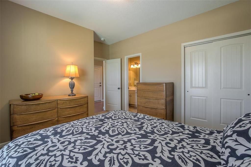 140 N Pear Street — photo 18
