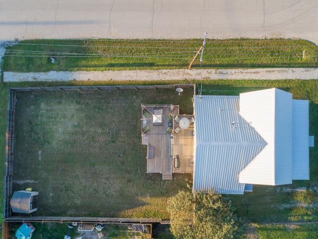 102 S May Street — photo 24