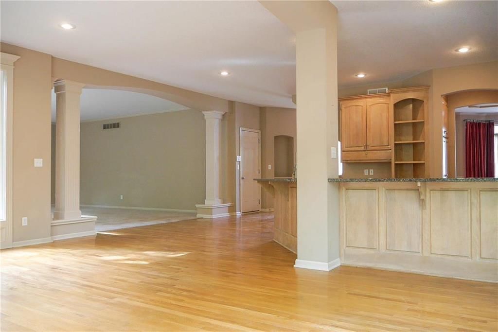 5827 NE Timber Hills Drive — photo 11