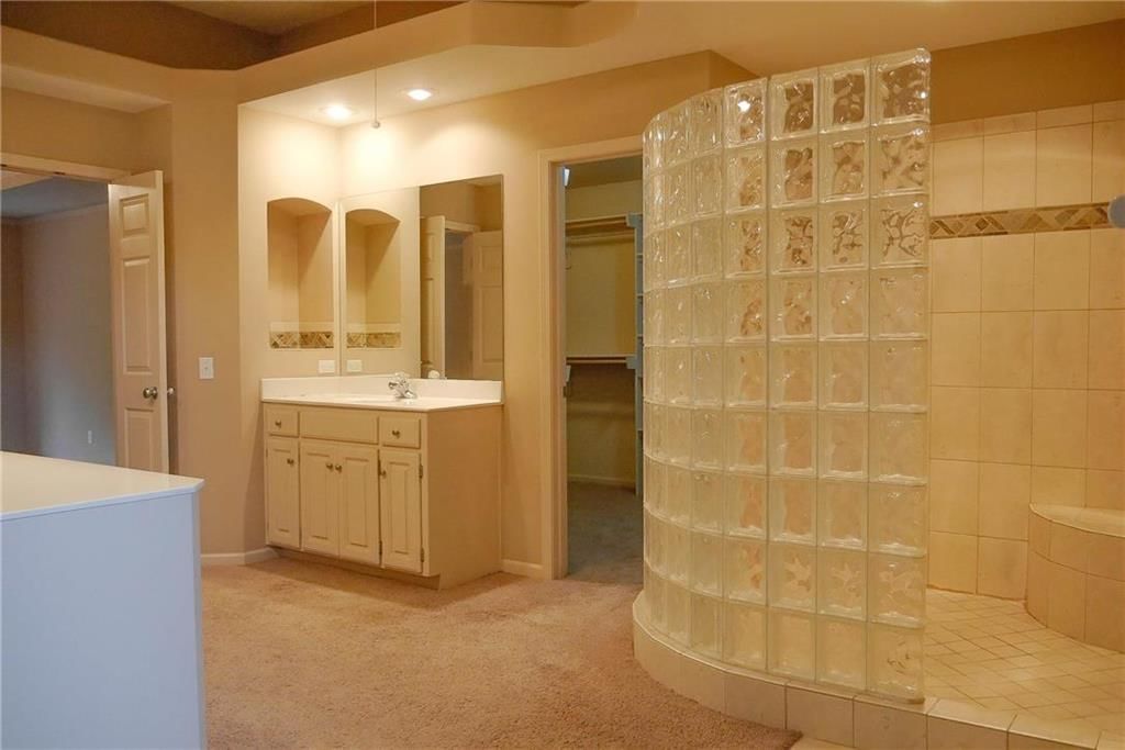 5827 NE Timber Hills Drive — photo 21