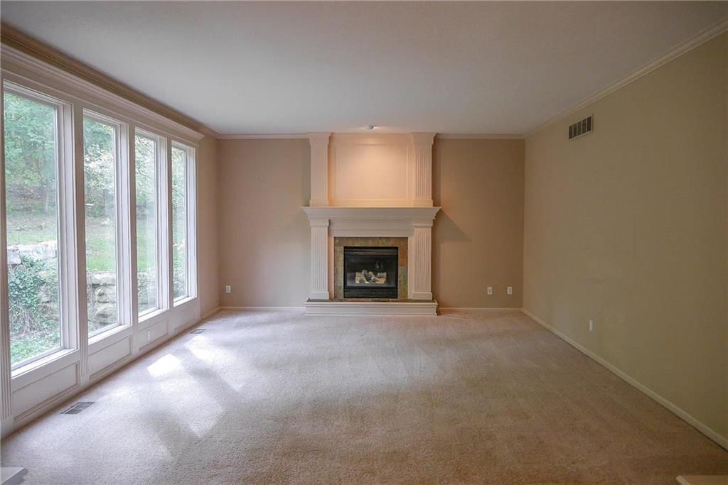 5827 NE Timber Hills Drive — photo 9