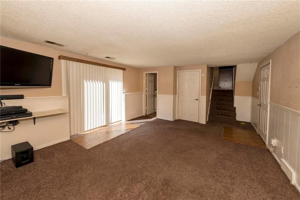2736 S 53rd Street — photo 10