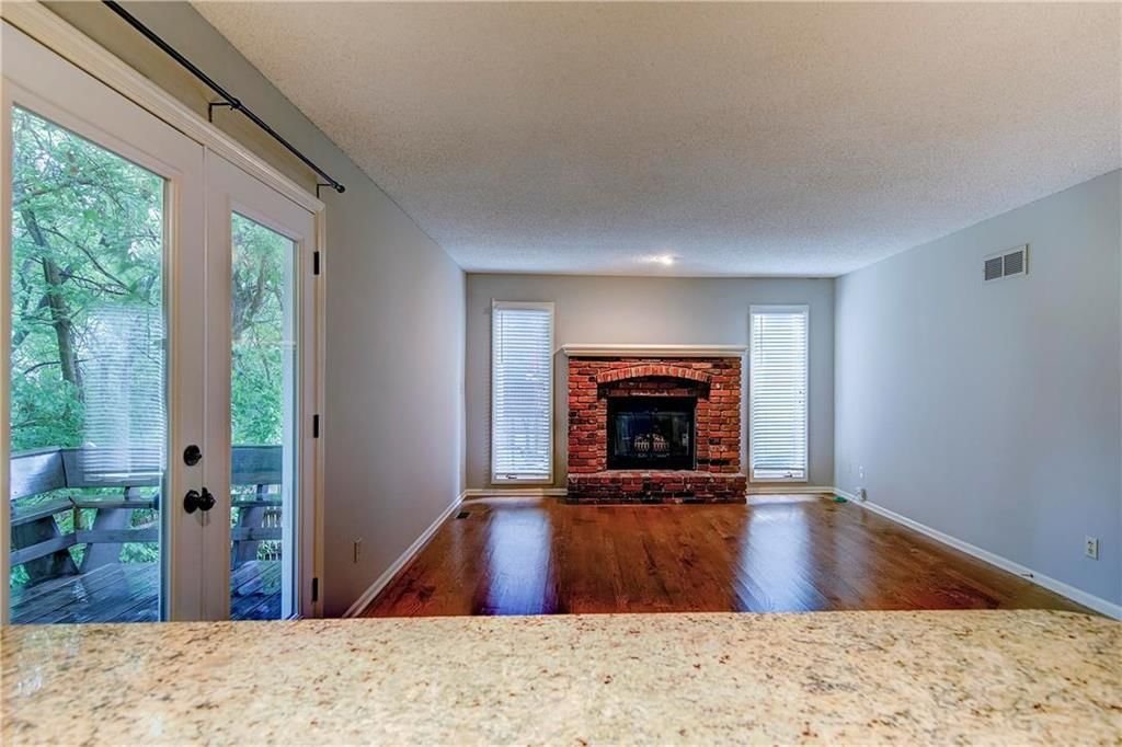 9312 Greenway Lane — photo 10