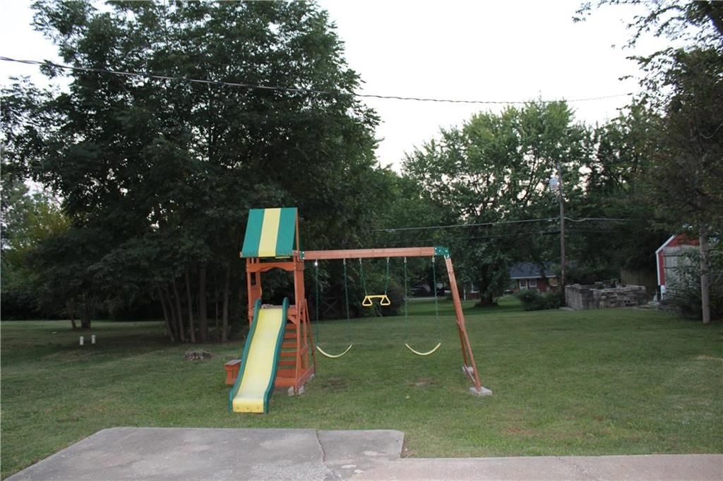 604 Broad Street — photo 3