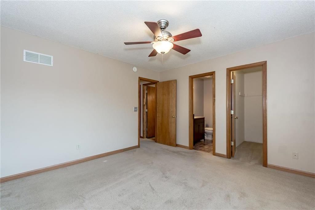 322 E Colleen Drive — photo 14