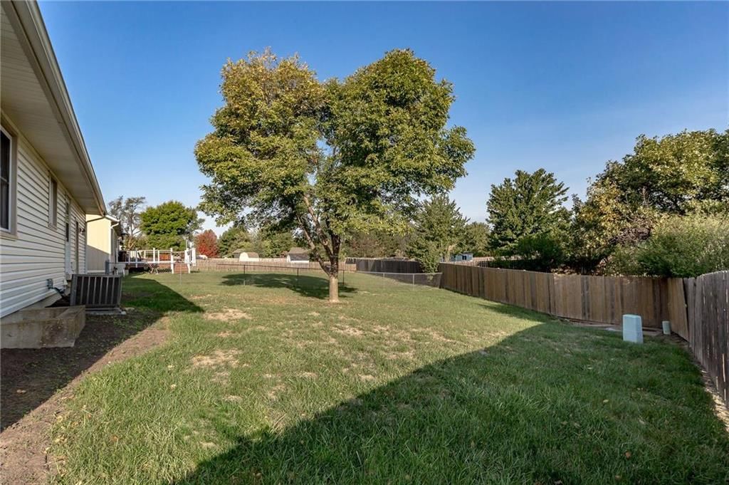 322 E Colleen Drive — photo 28