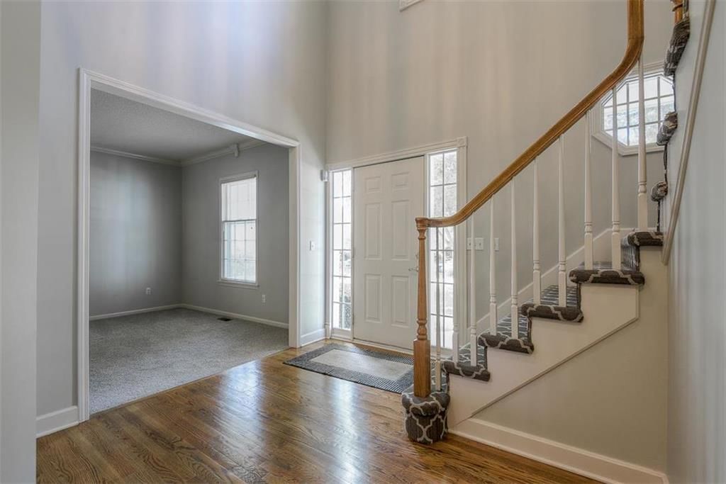 8405 Lakeview Avenue — photo 4