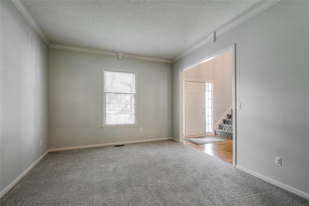 8405 Lakeview Avenue — photo 5