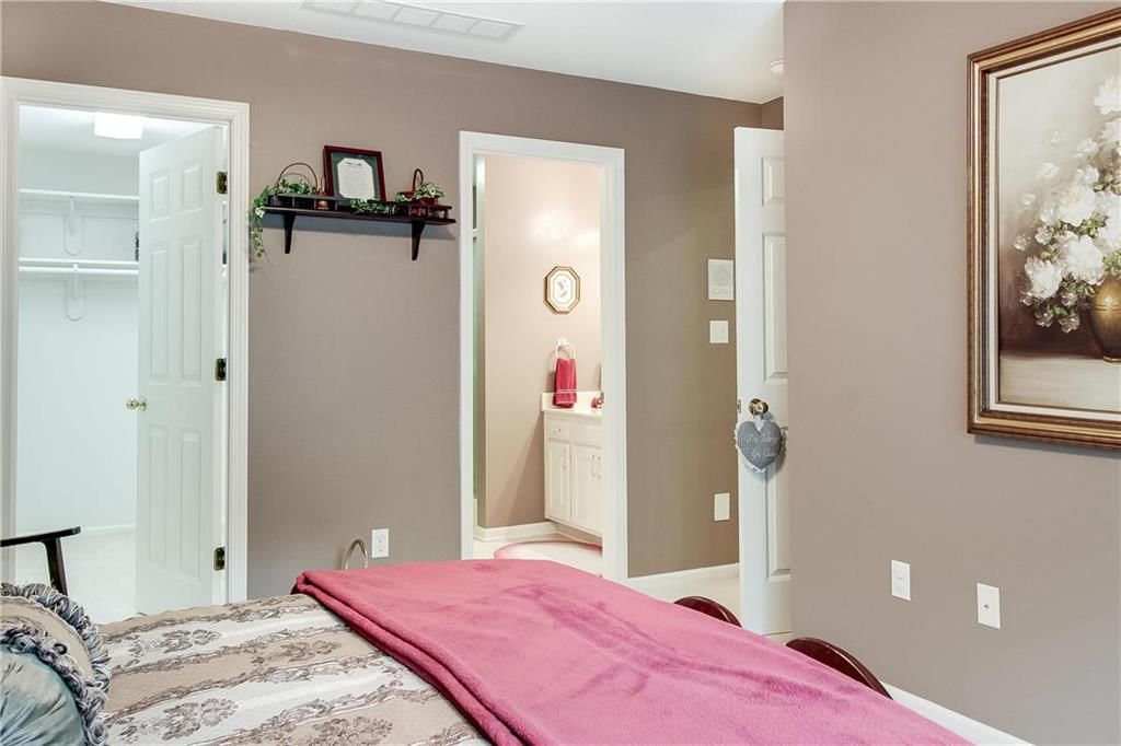 6009 NE Greenbriar Street — photo 30