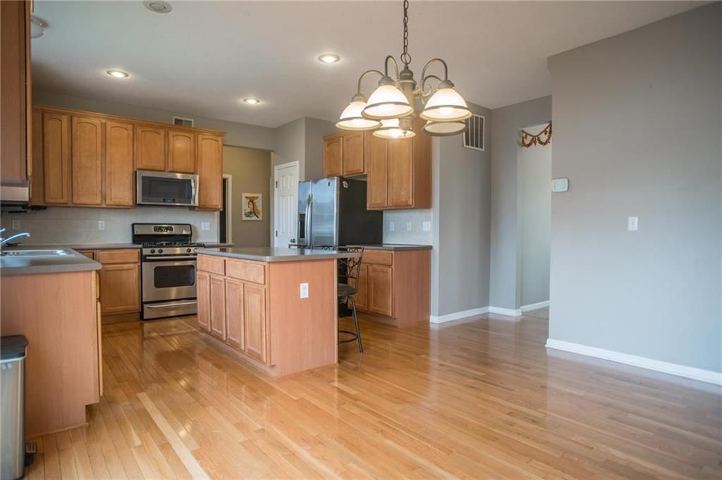 22442 W 113th Terrace — photo 14