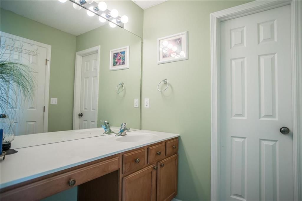 22442 W 113th Terrace — photo 32
