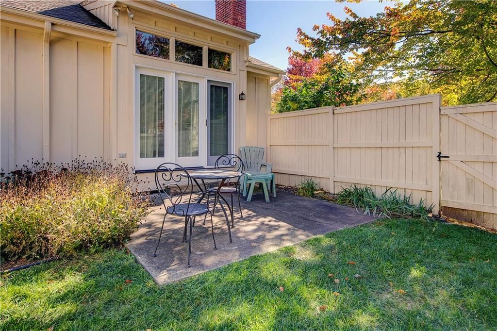 12044 Hemlock Street — photo 24