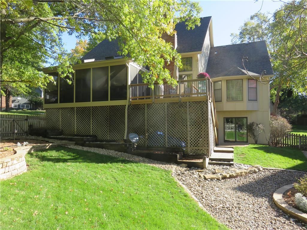 8110 Alden Street — photo 26