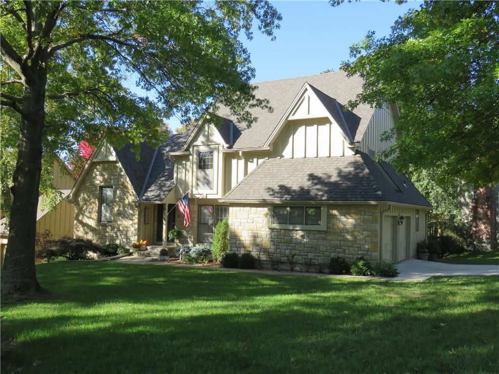8110 Alden Street — photo 31