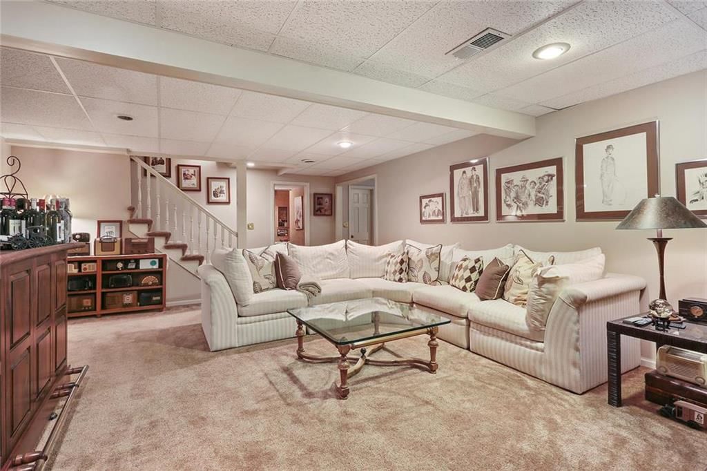 9713 W 115th Street — photo 16
