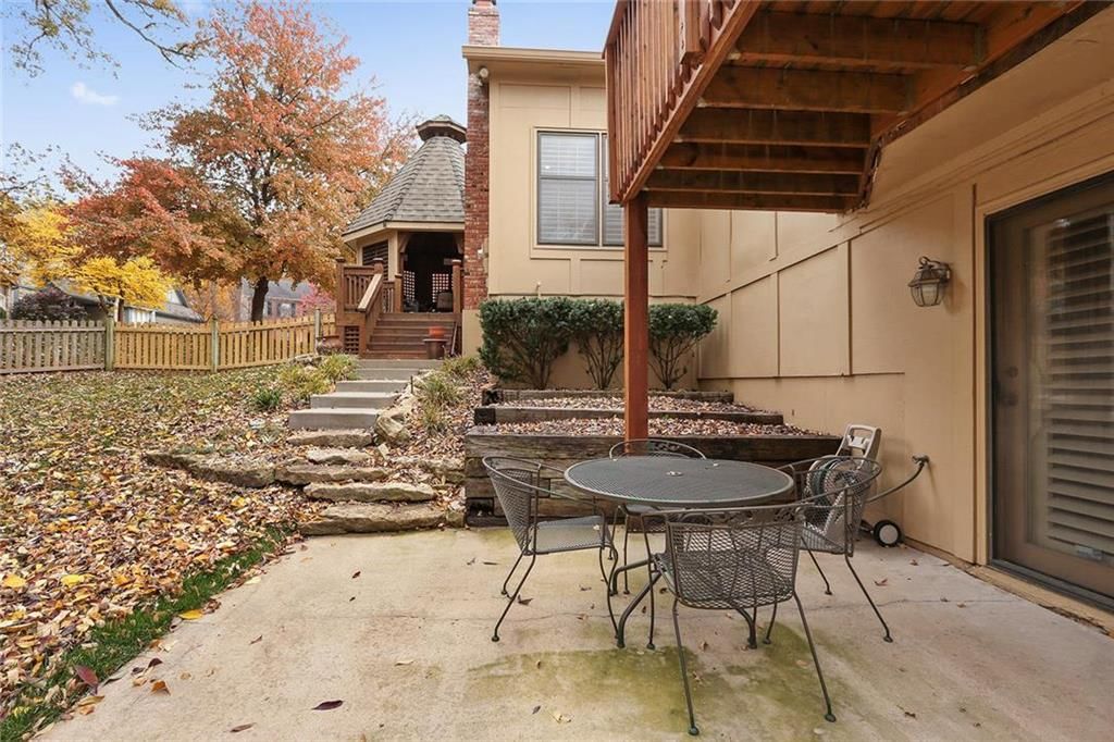 9713 W 115th Street — photo 22