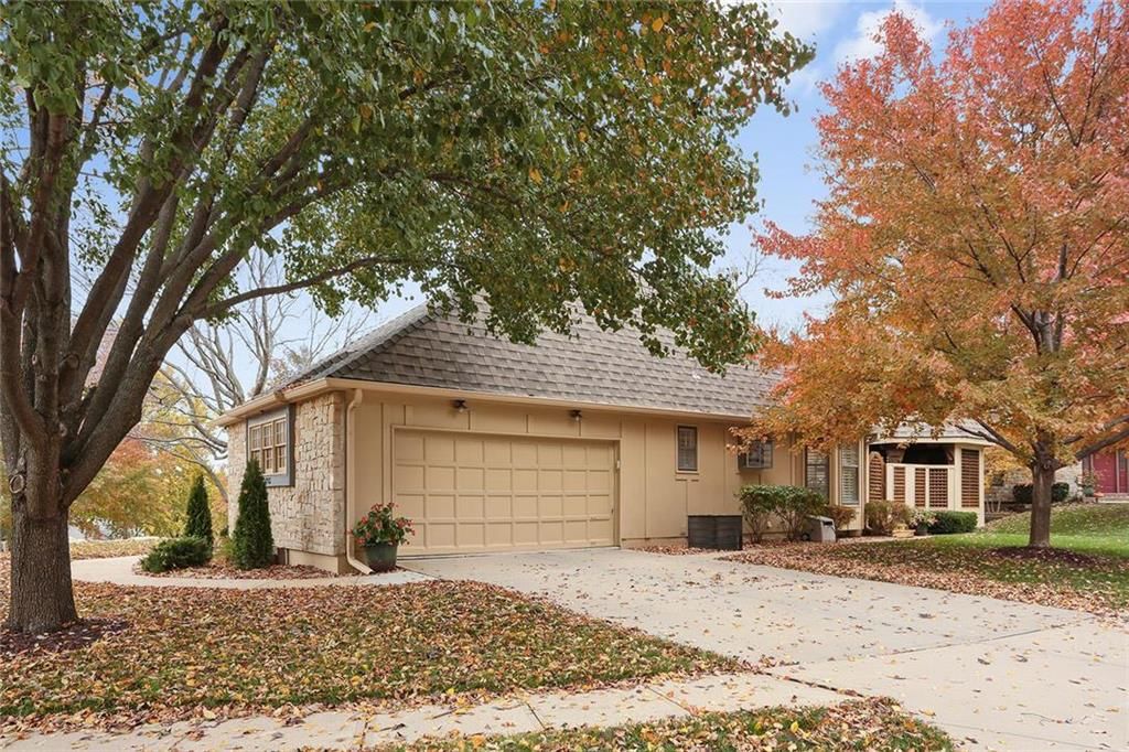 9713 W 115th Street — photo 25