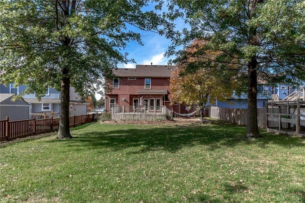 5731 Lakecrest Drive — photo 34