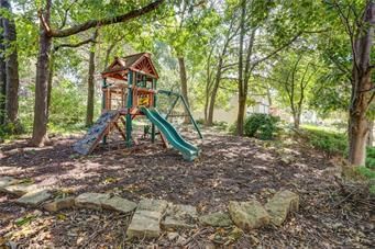 7729 Oakview Lane — photo 38