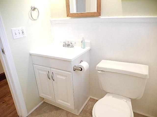 907 N Oak Street — photo 26