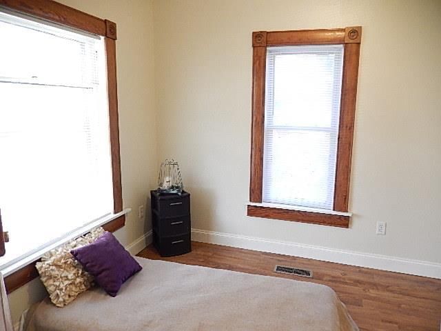 907 N Oak Street — photo 28