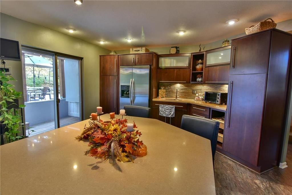 313 NE Landings Drive — photo 5