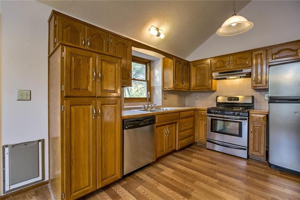 924 NE Bristol Drive — photo 7