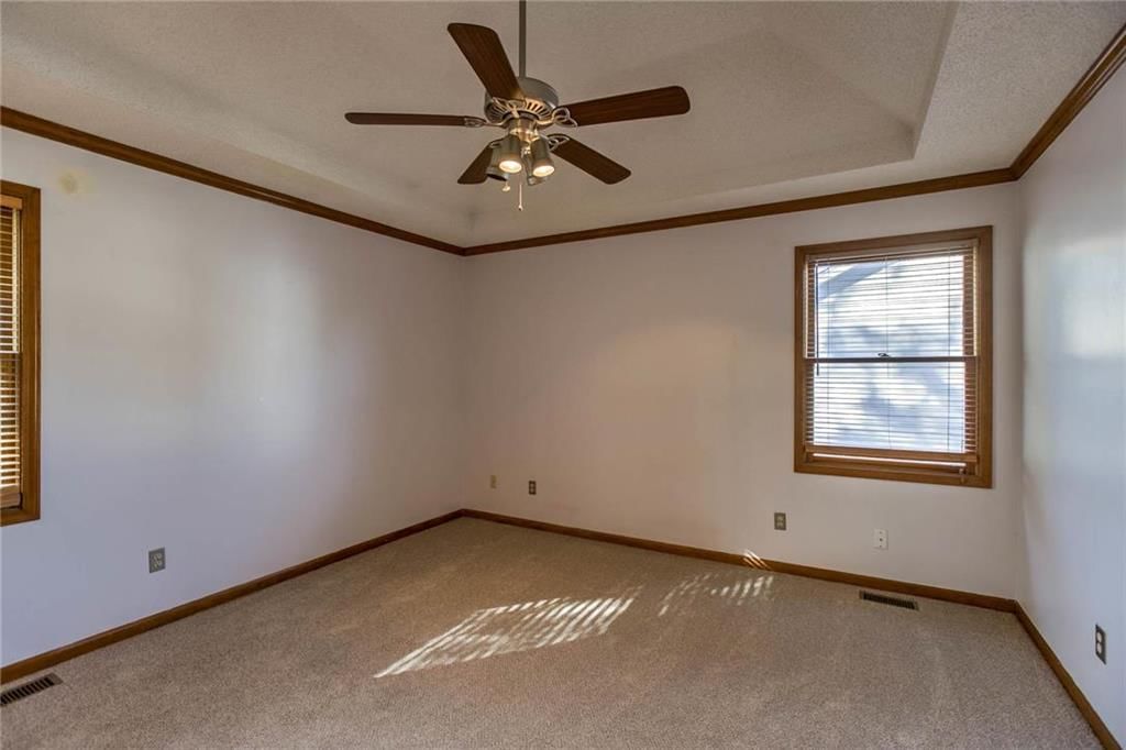 924 NE Bristol Drive — photo 10