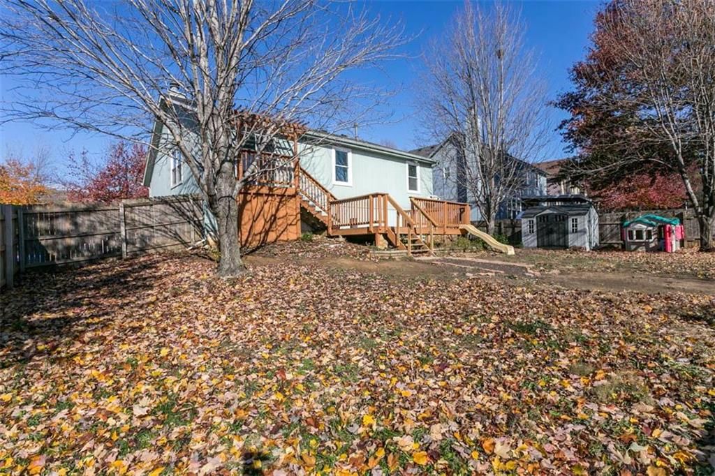 987 E New London Drive — photo 17