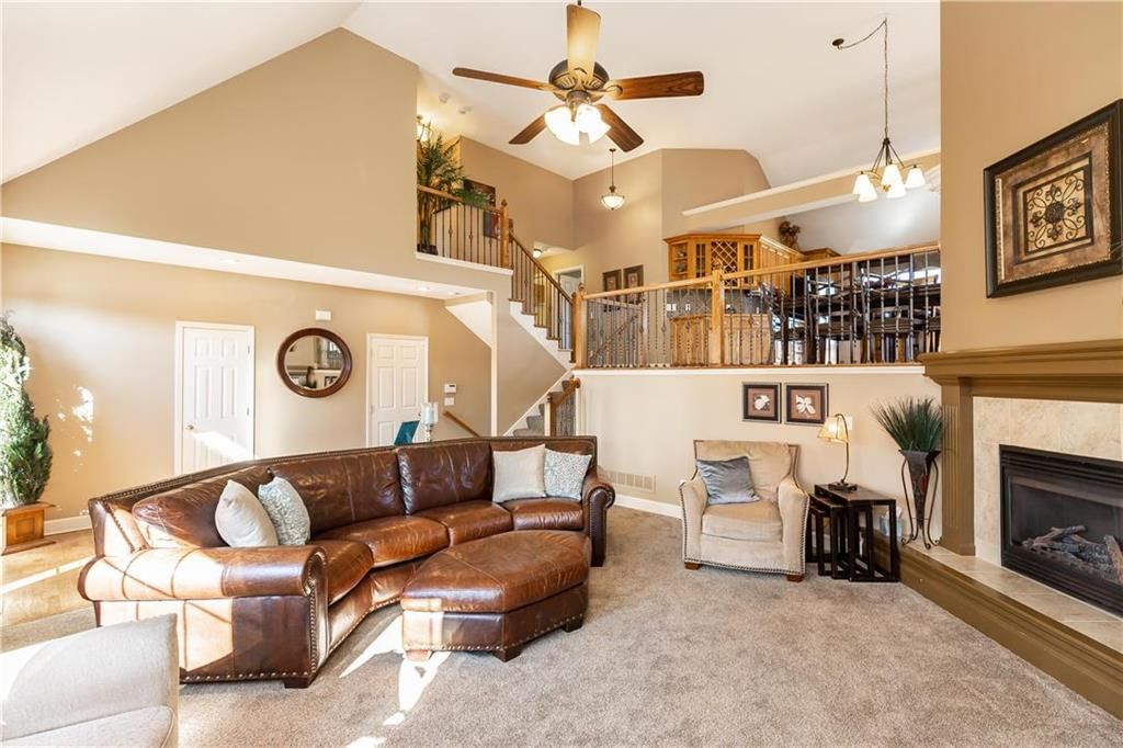 2845 NE Marywood Court — photo 2