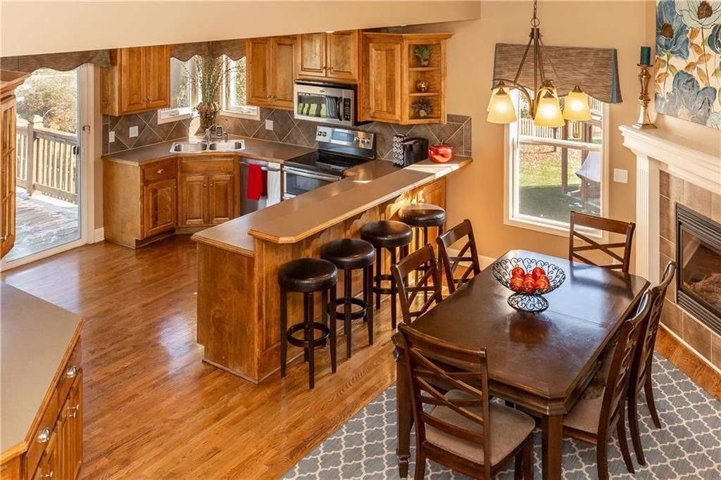 2845 NE Marywood Court — photo 9