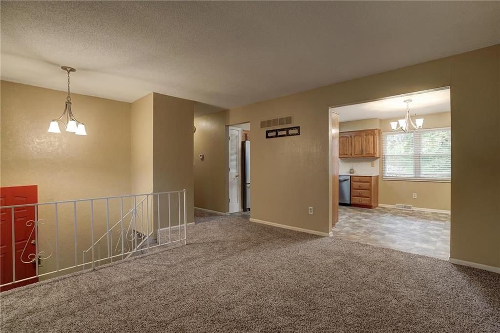 20105 E Blue Mills Court — photo 11