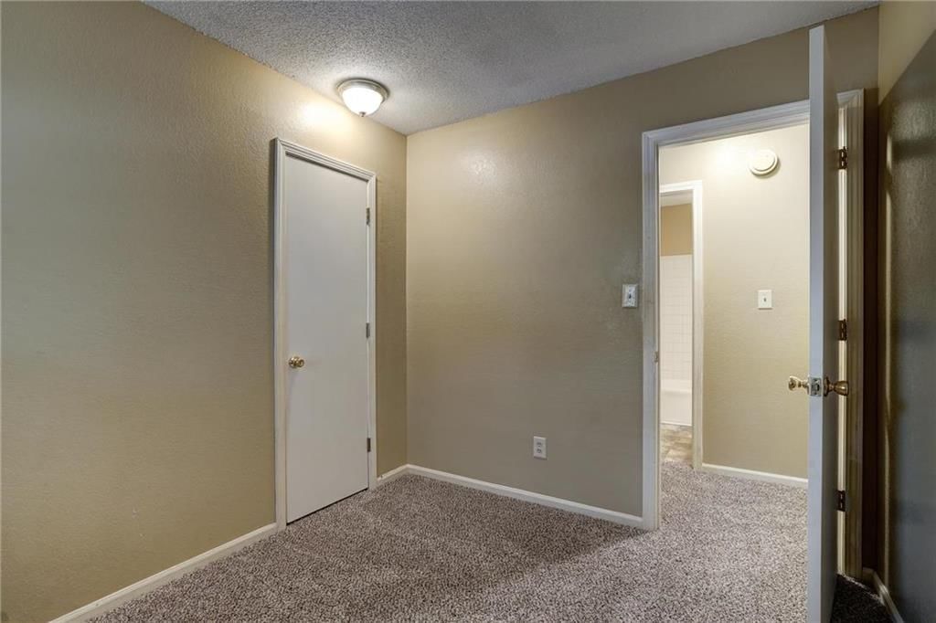 20105 E Blue Mills Court — photo 19