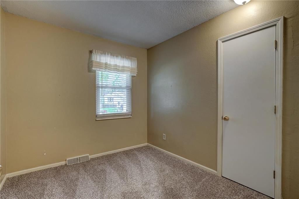 20105 E Blue Mills Court — photo 20