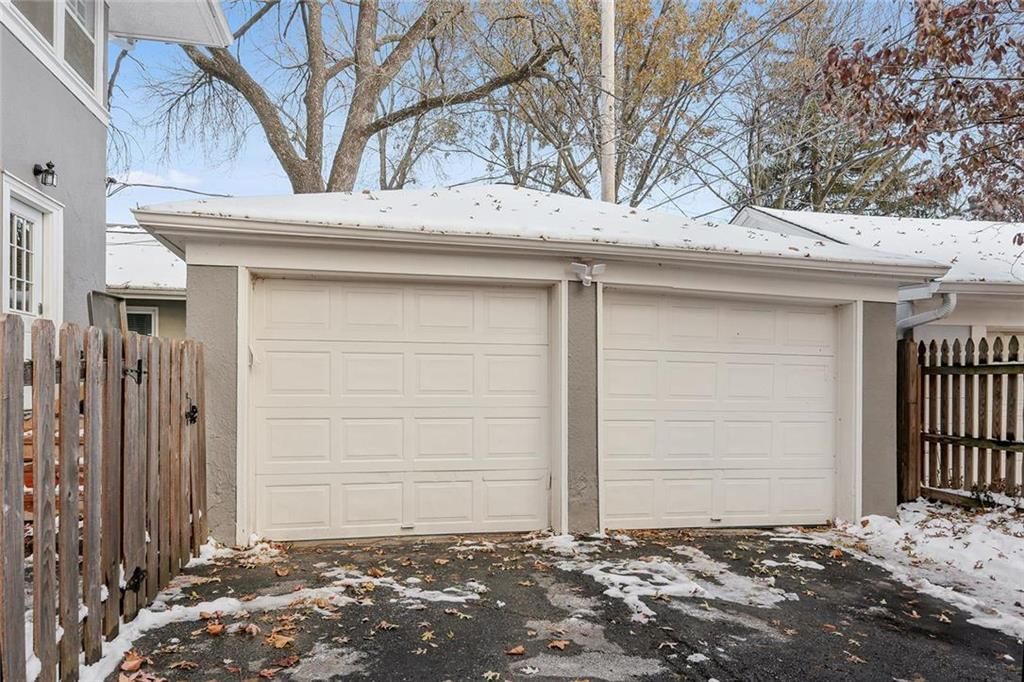 649 Huntington Road — photo 25