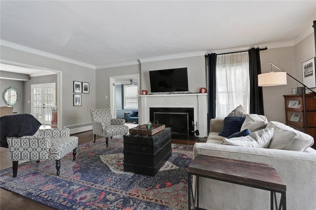 649 Huntington Road — photo 4