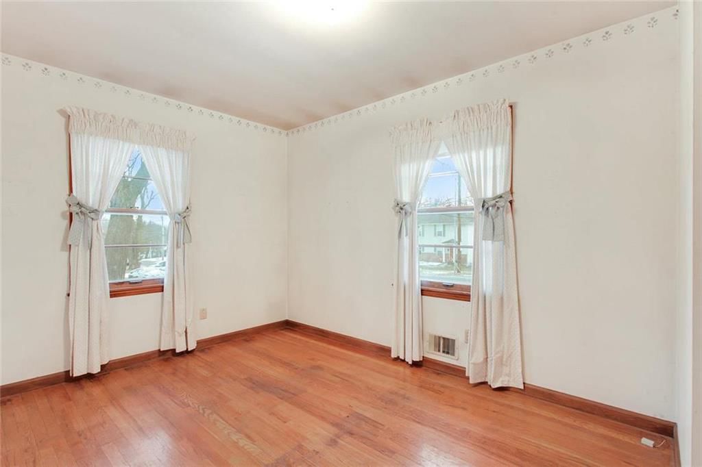 8305 Robinson Street — photo 9