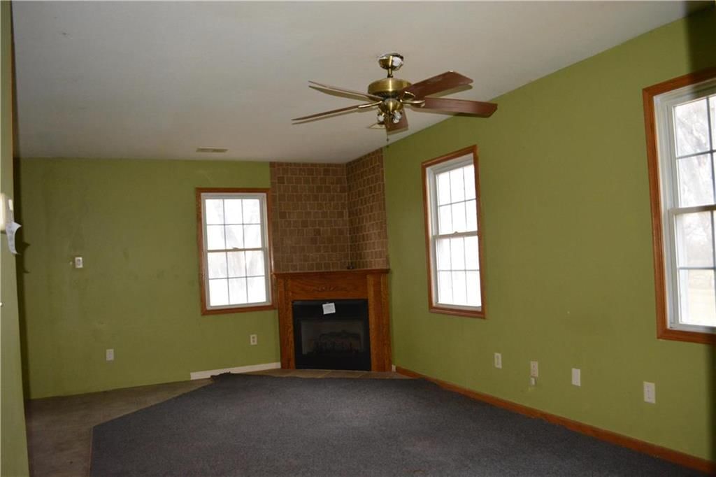 109 W Main Street — photo 8