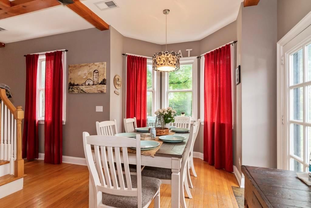 432 Allcutt Avenue — photo 15