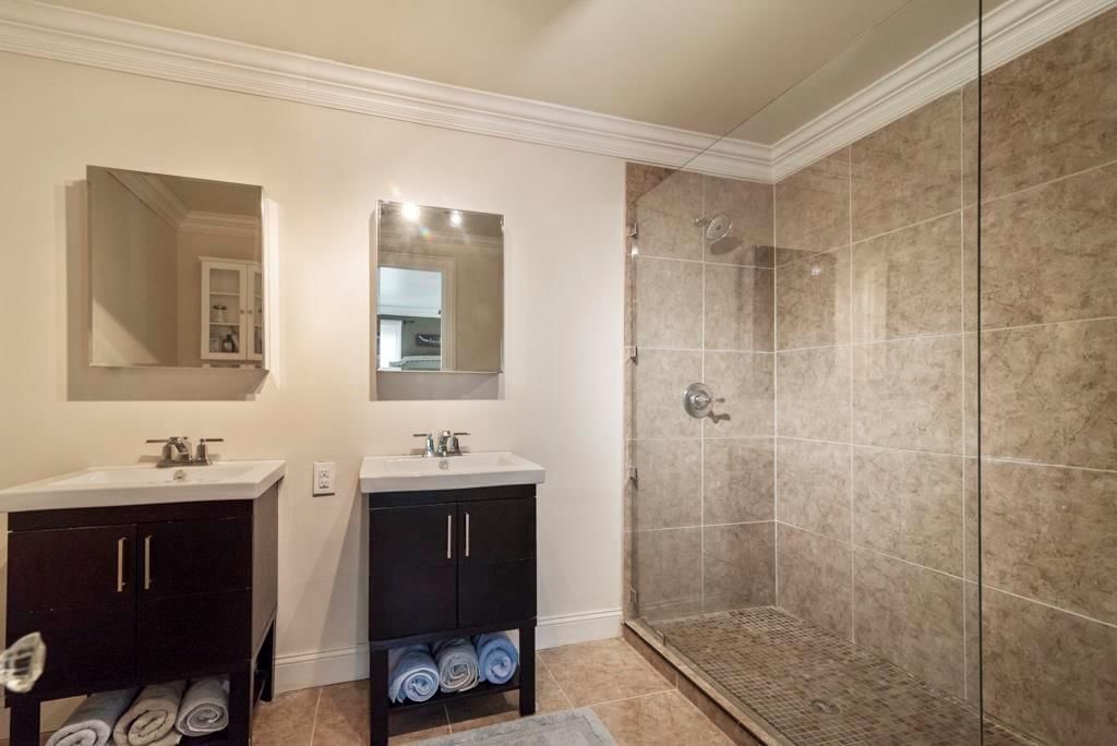 432 Allcutt Avenue — photo 21