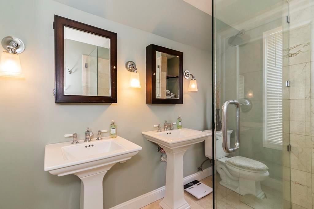 432 Allcutt Avenue — photo 26