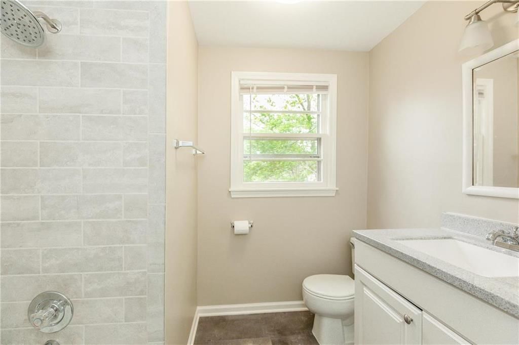 9208 Oak Street — photo 15
