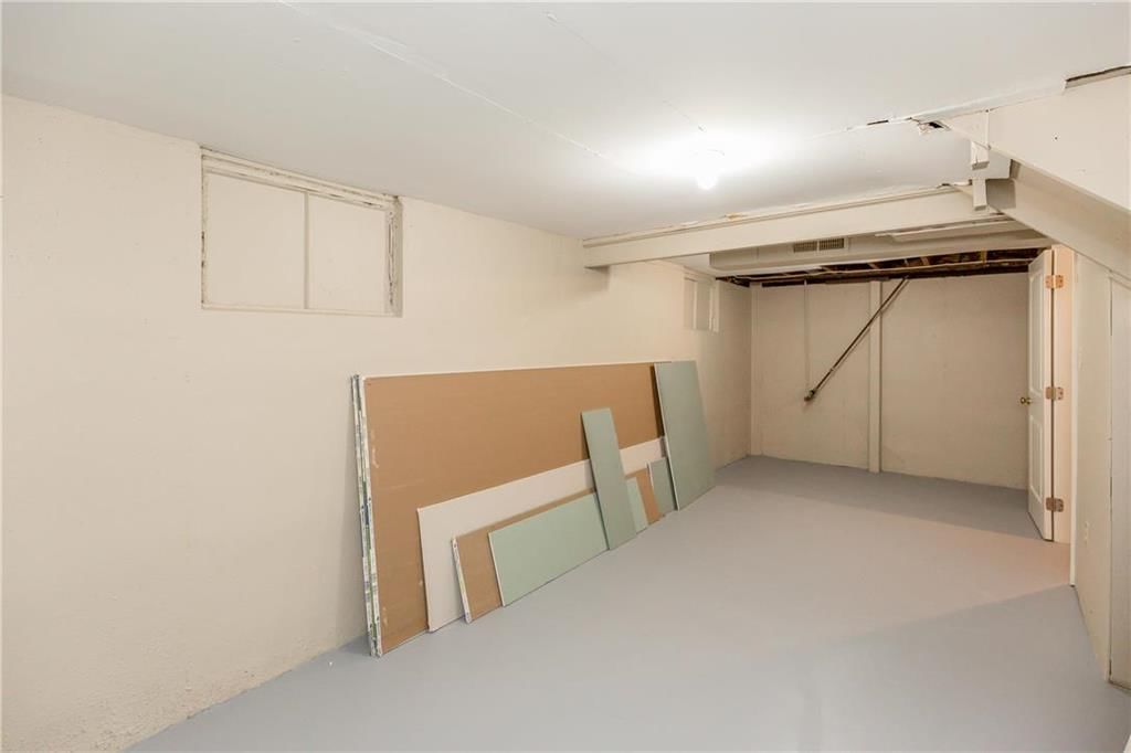 9208 Oak Street — photo 20