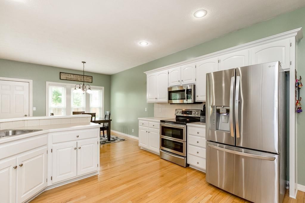 10108 Sunset Drive — photo 15