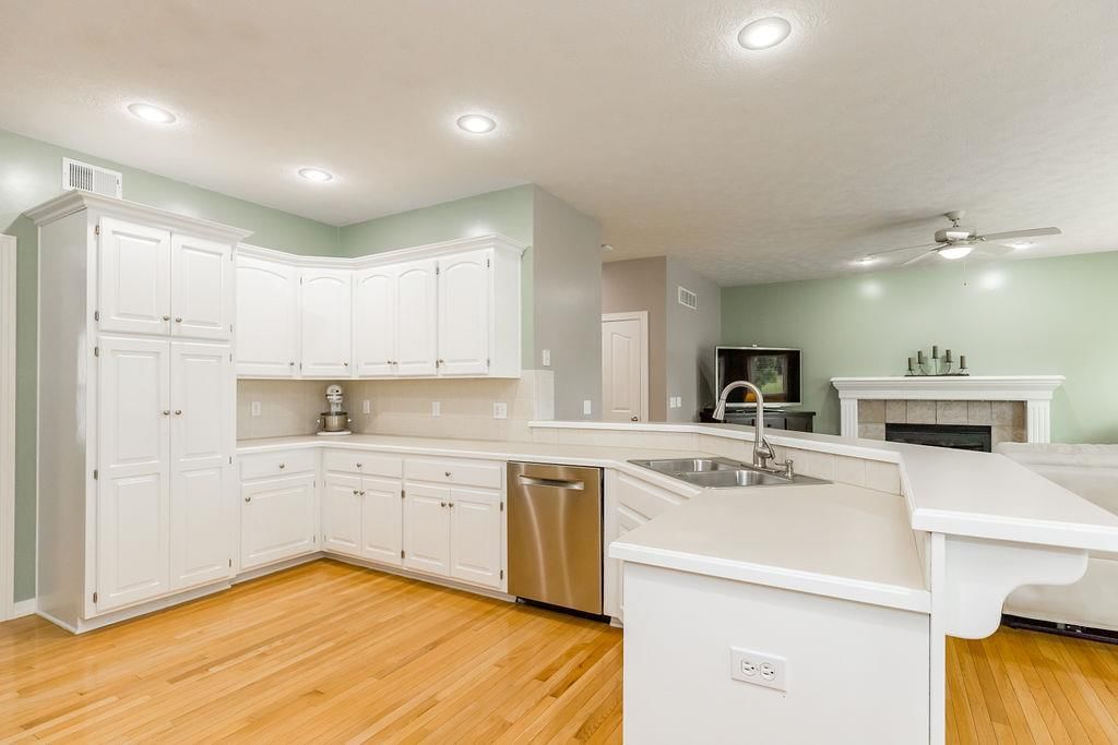 10108 Sunset Drive — photo 17