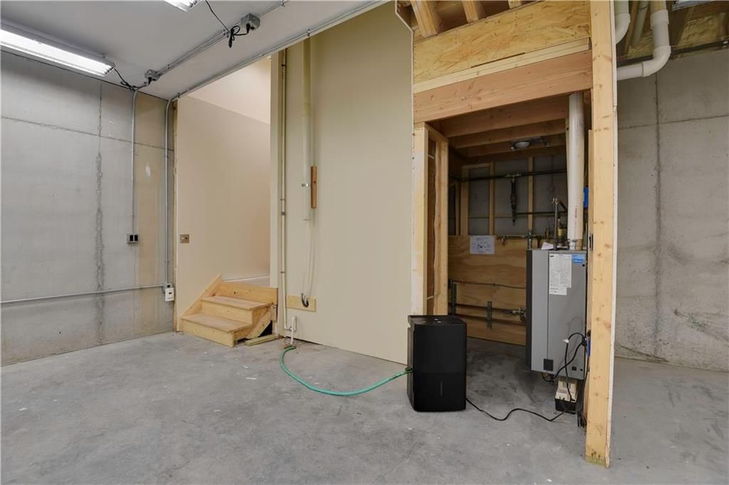 11414 W 177th Terrace — photo 32
