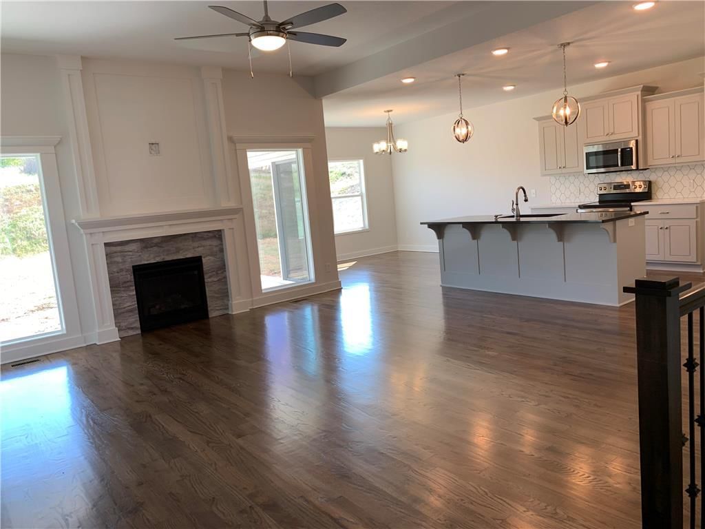 10009 N Oakland Avenue — photo 11