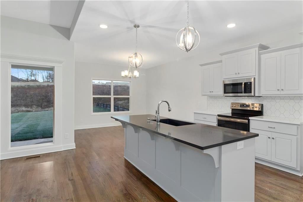 10009 N Oakland Avenue — photo 21