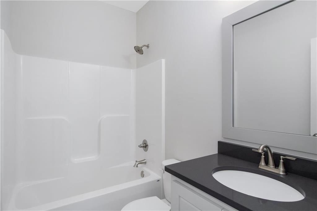 10009 N Oakland Avenue — photo 22